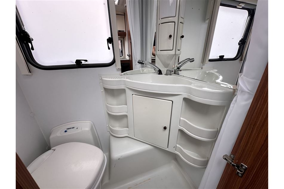 Adria Adora 563 PU